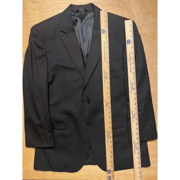 Jos. A. Bank 2 Button Gray Pinstripe Sport Coat Blazer Jacket 42R - Picture 2 of 11